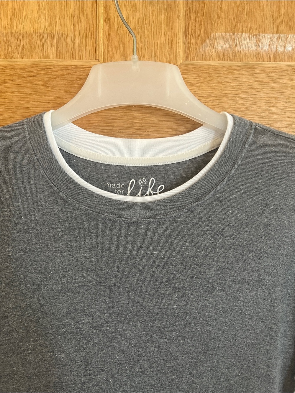 made for life - Two-Tone Long Sleeve Tee in Gray and White XL - Picture 4 of 14